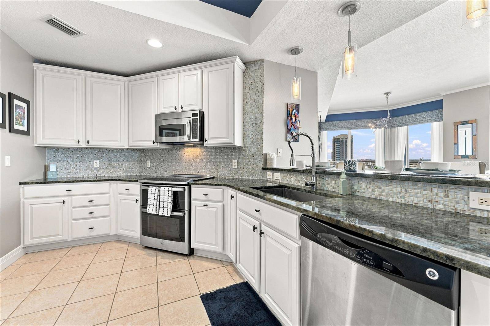 1209 E CUMBERLAND AVE #1404, Tampa, FL 33602