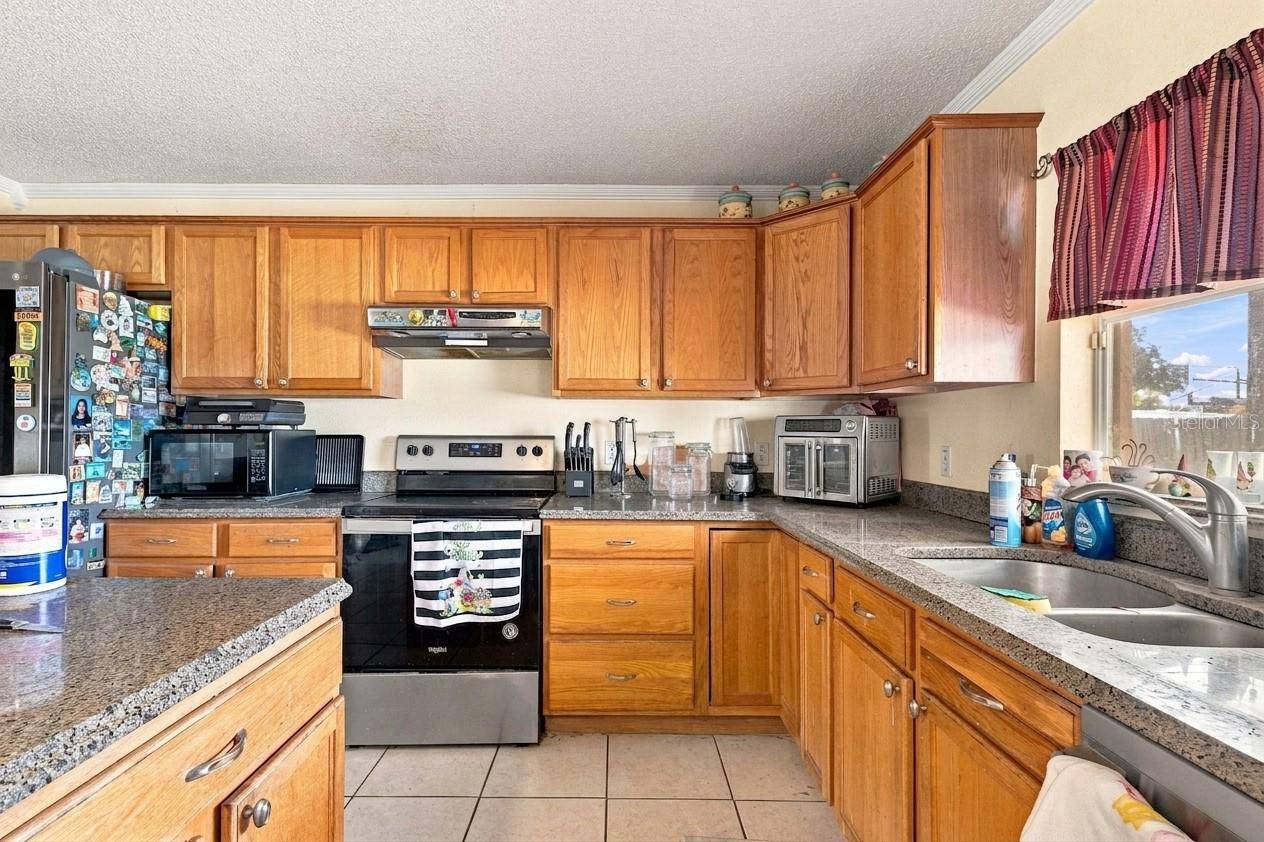 347 VELVETEEN PL, Chuluota, FL 32766