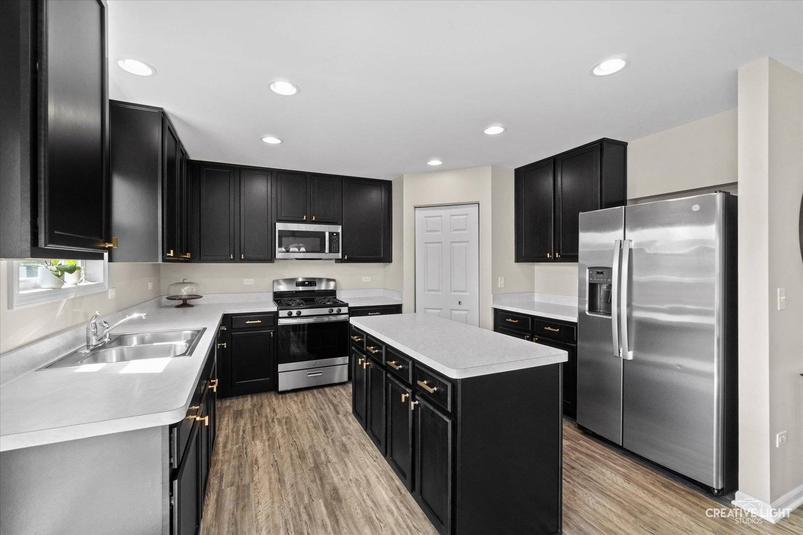 305 Cooper ST, Plano, IL 60545