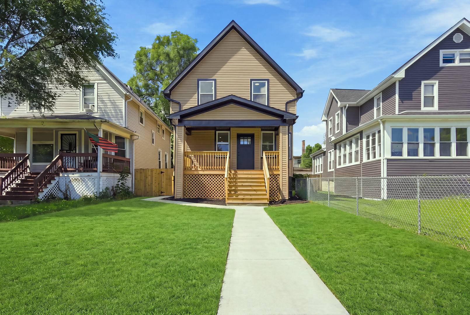 638 N Lotus AVE, Chicago, IL 60644