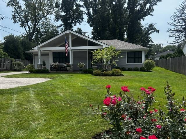 525 W Deerpath RD, Lake Forest, IL 60045