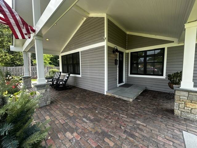 525 W Deerpath RD, Lake Forest, IL 60045