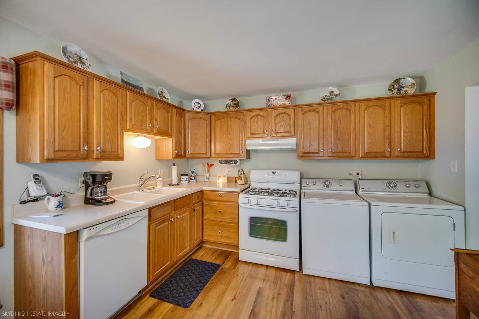 8724 Cranbrook LN, Bridgeview, IL 60455