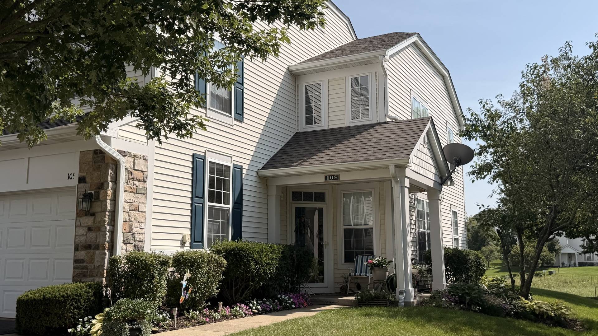 105 Grandview CT, Volo, IL 60020