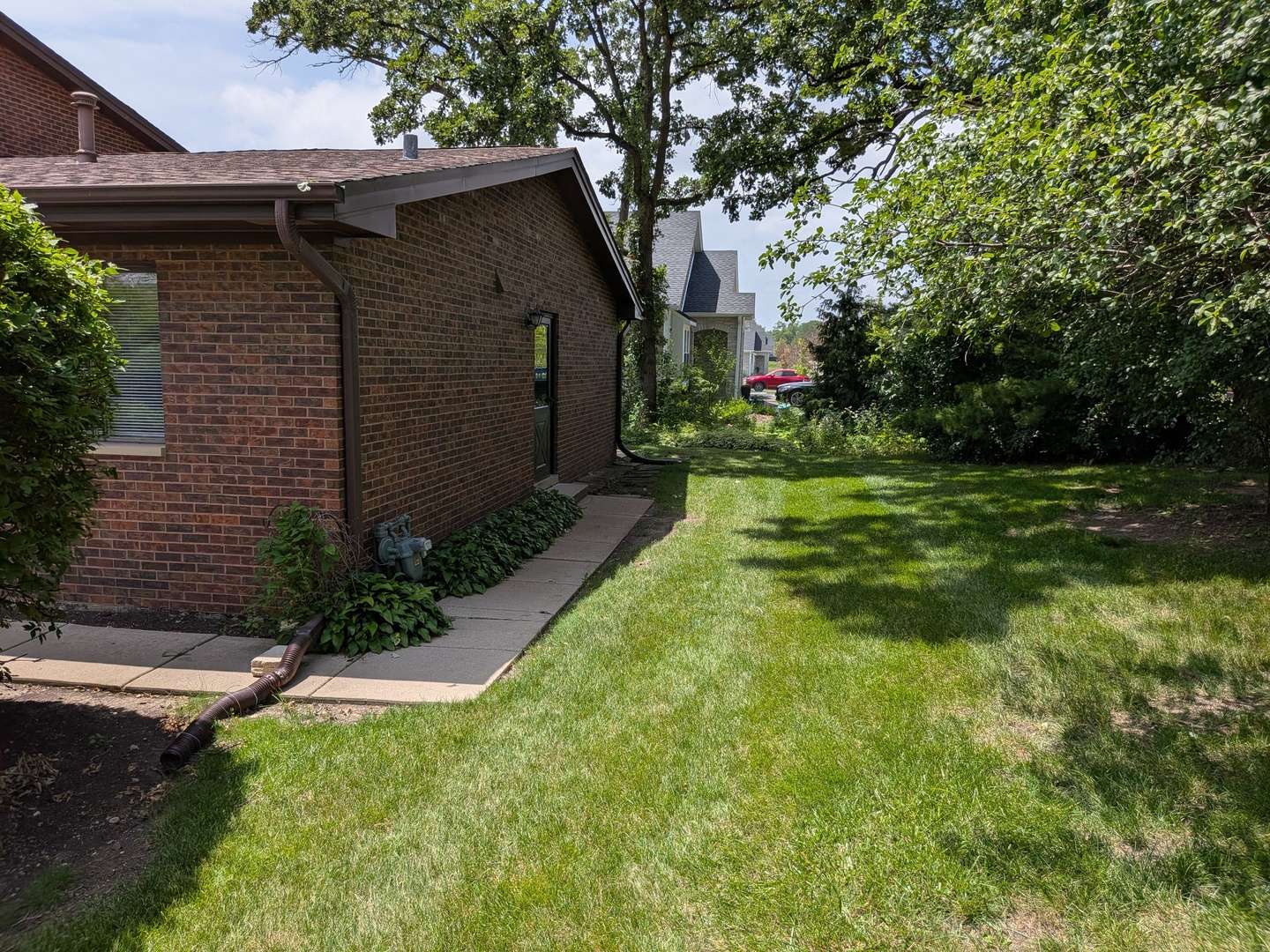 1231 Geneva LN, Lake Zurich, IL 60047