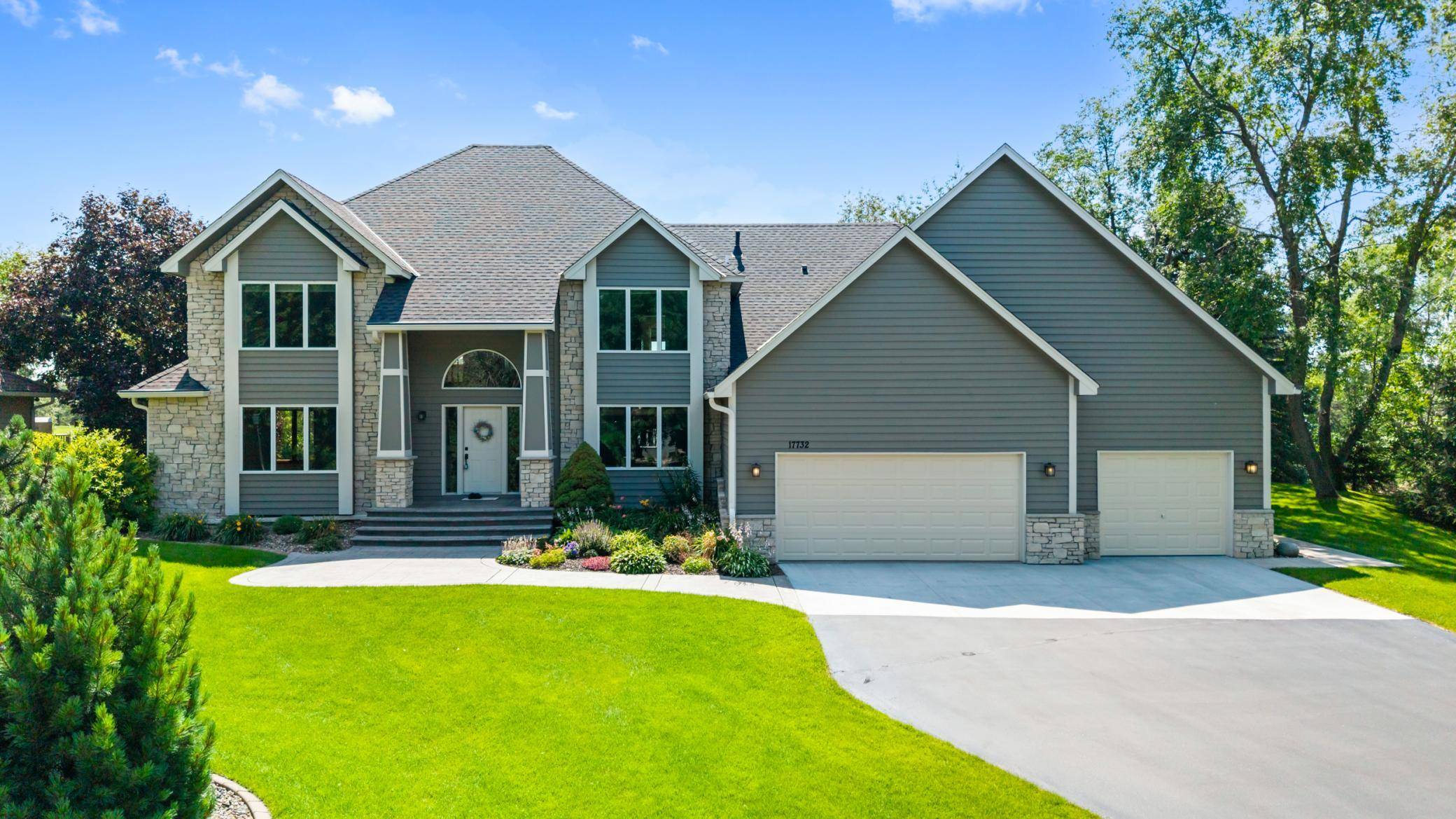 17732 Layton CT, Lakeville, MN 55044