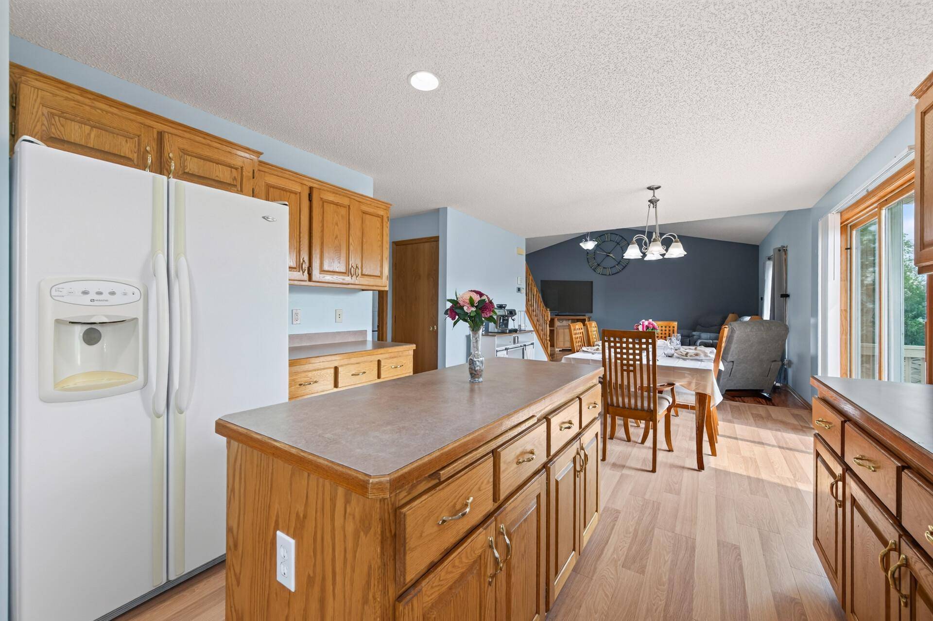 19408 Albany CT NW, Elk River, MN 55330