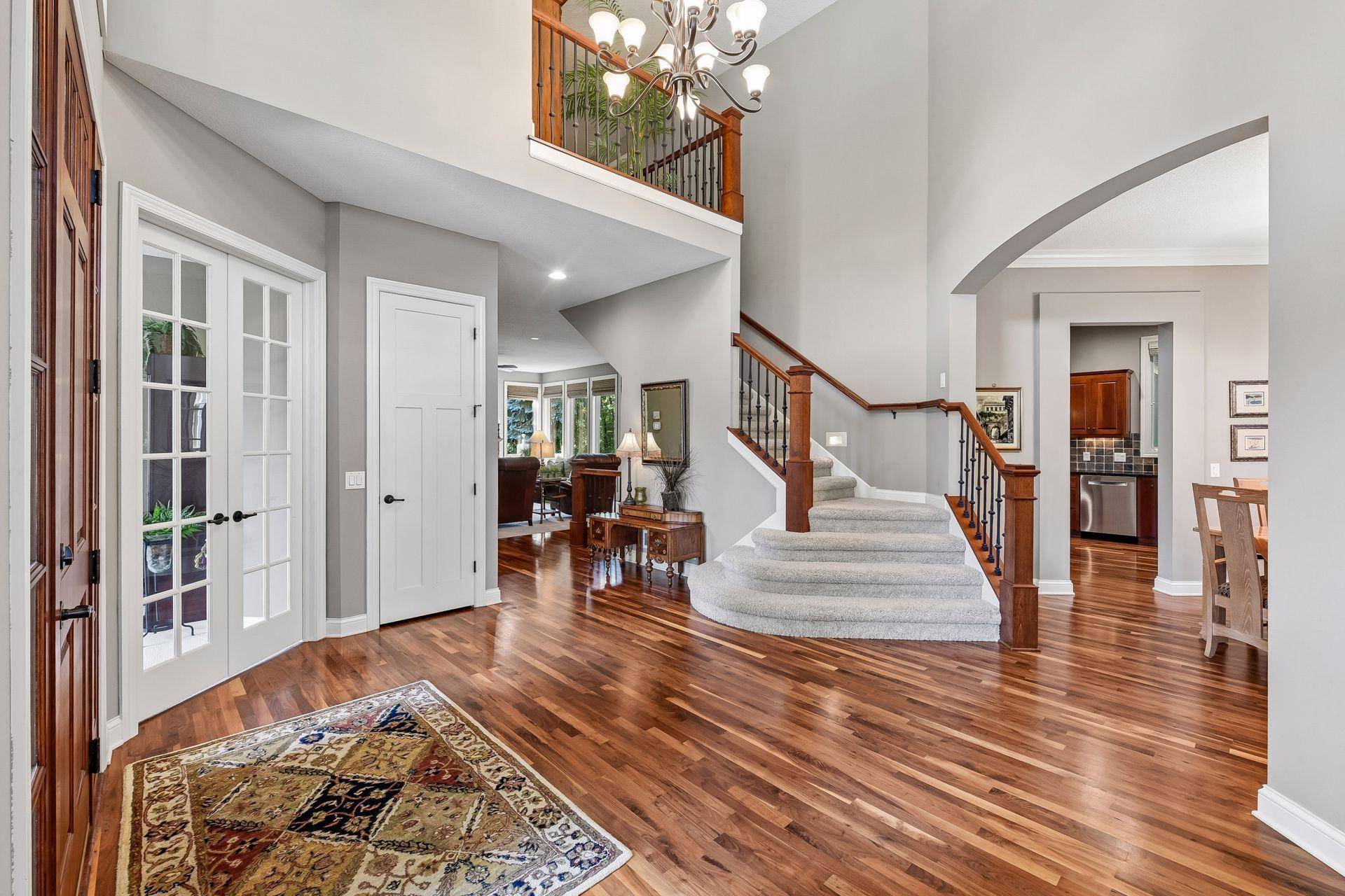 9260 Red Oak DR, Victoria, MN 55386