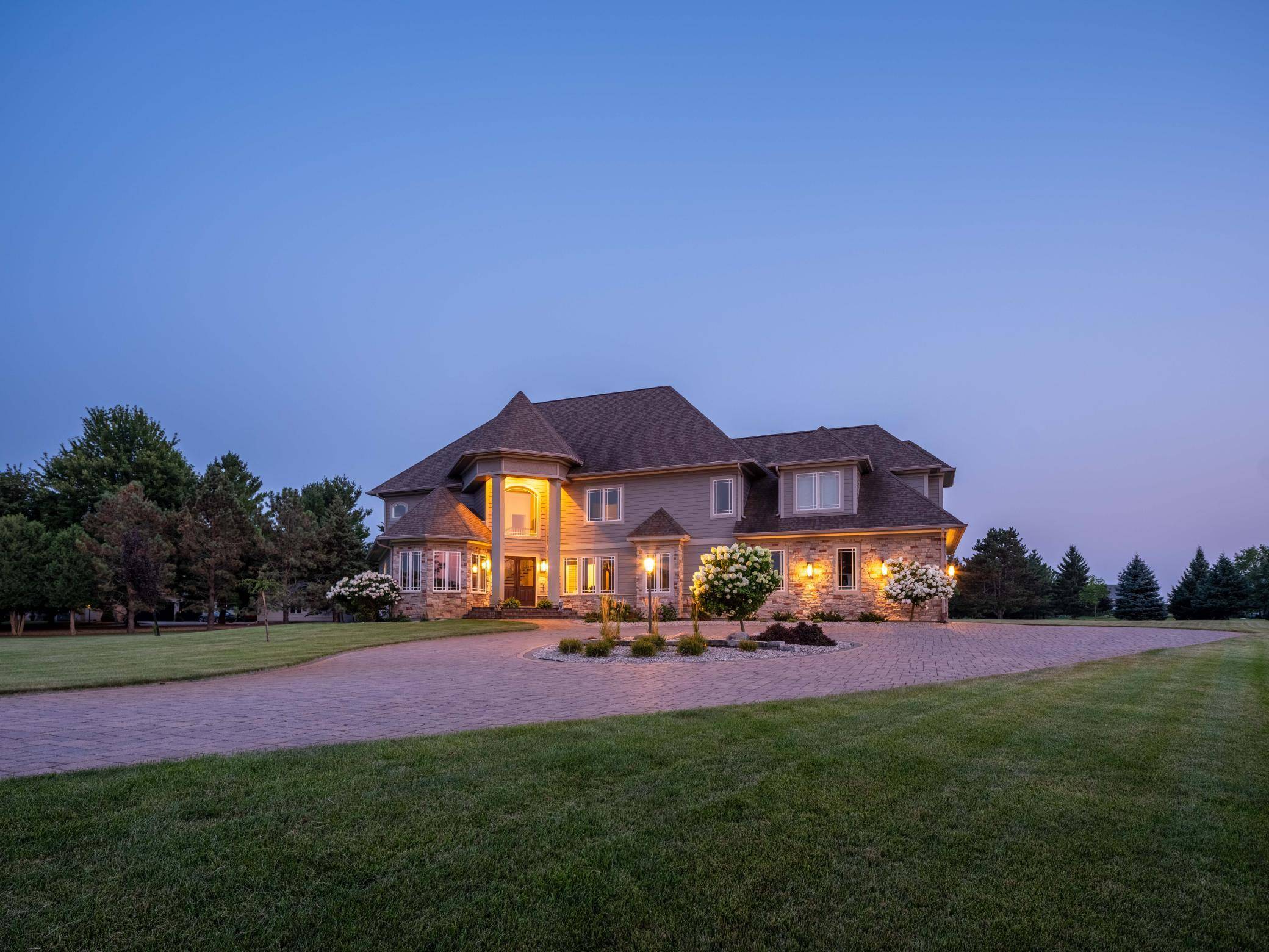 2683 Headland CT SW, Rochester, MN 55902