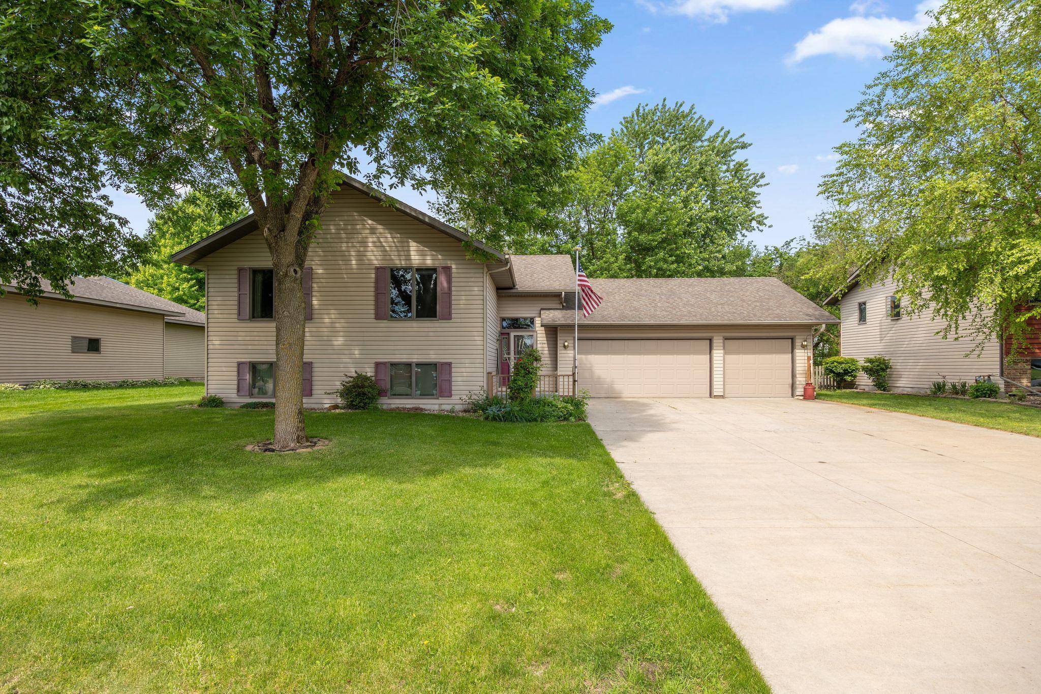 700 W Welco DR, Montgomery, MN 56069