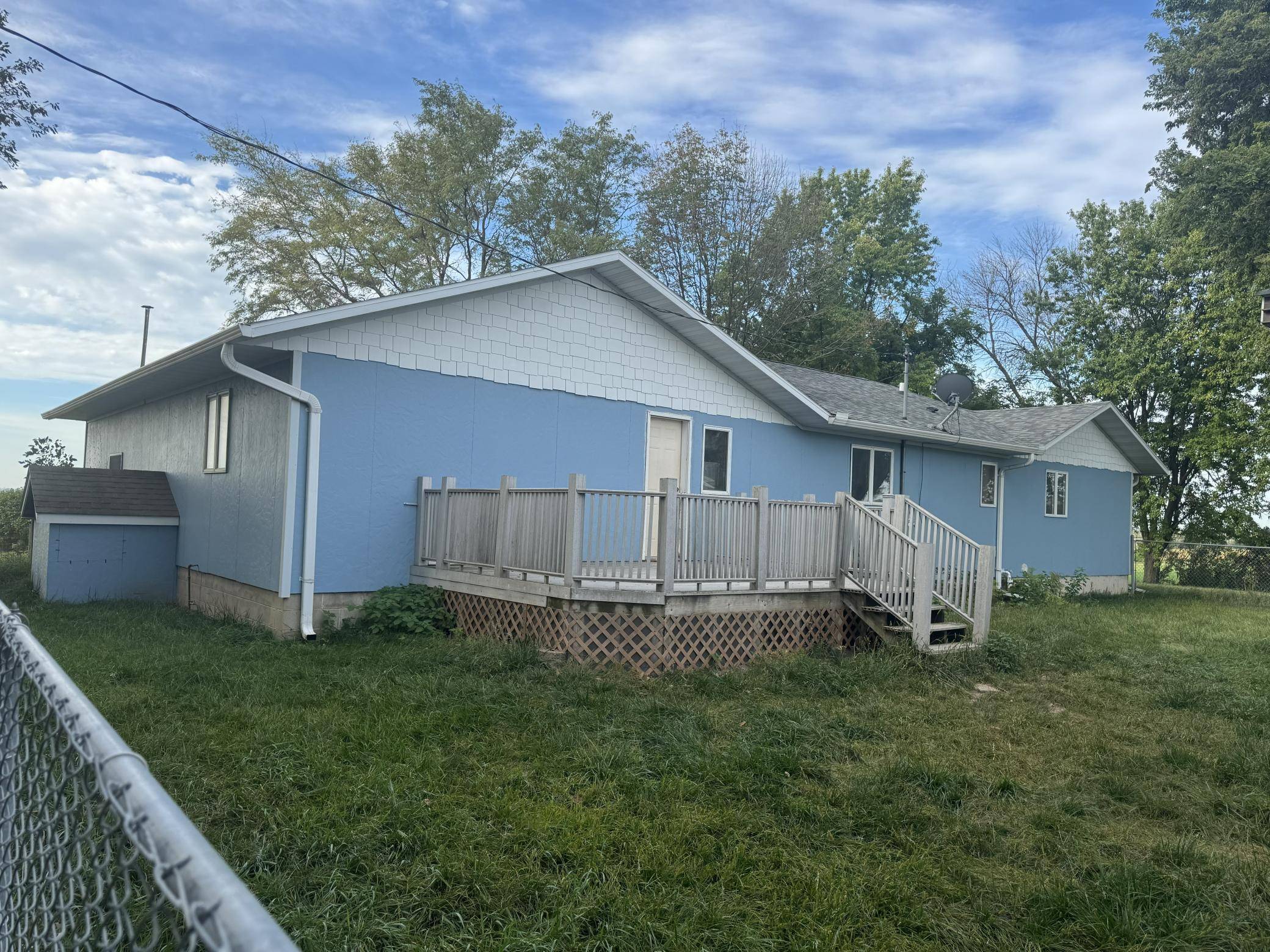 230 Prairie AVE, Butterfield, MN 56120