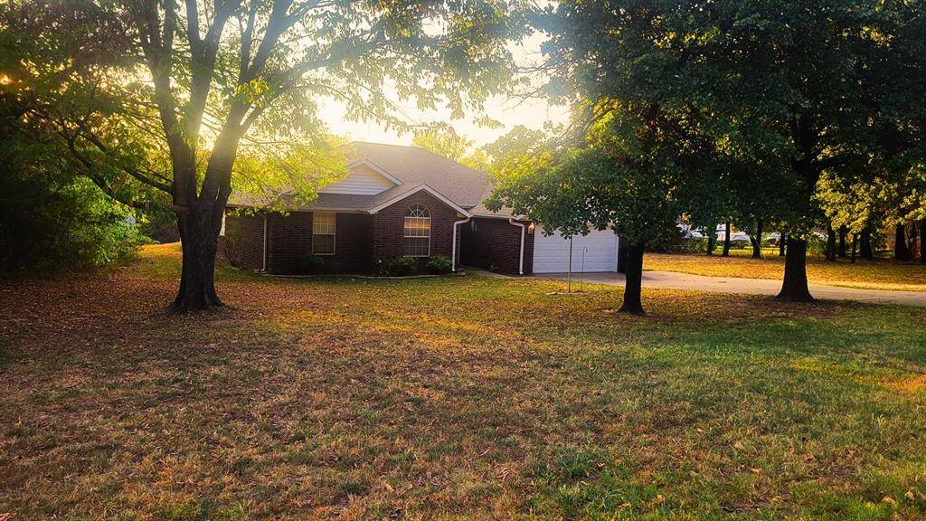 114 Camaron DR, Shawnee, OK 74804