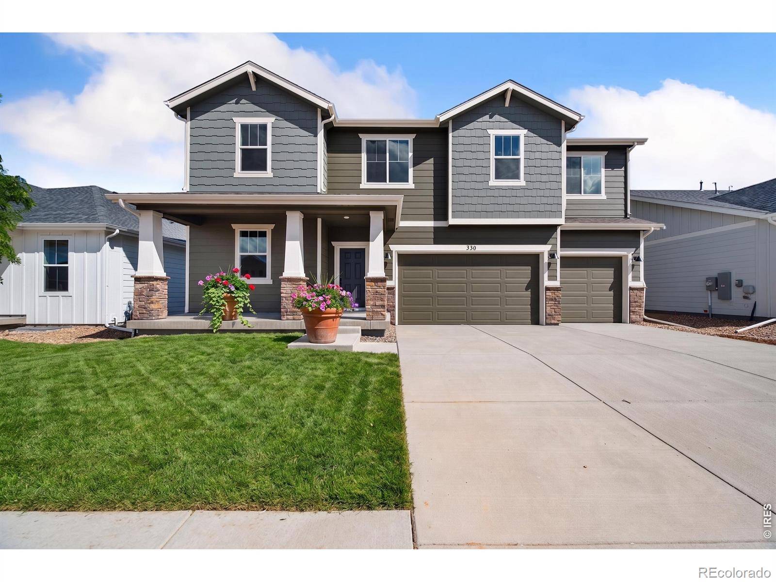 330 Rustic Barn LN, Berthoud, CO 80513