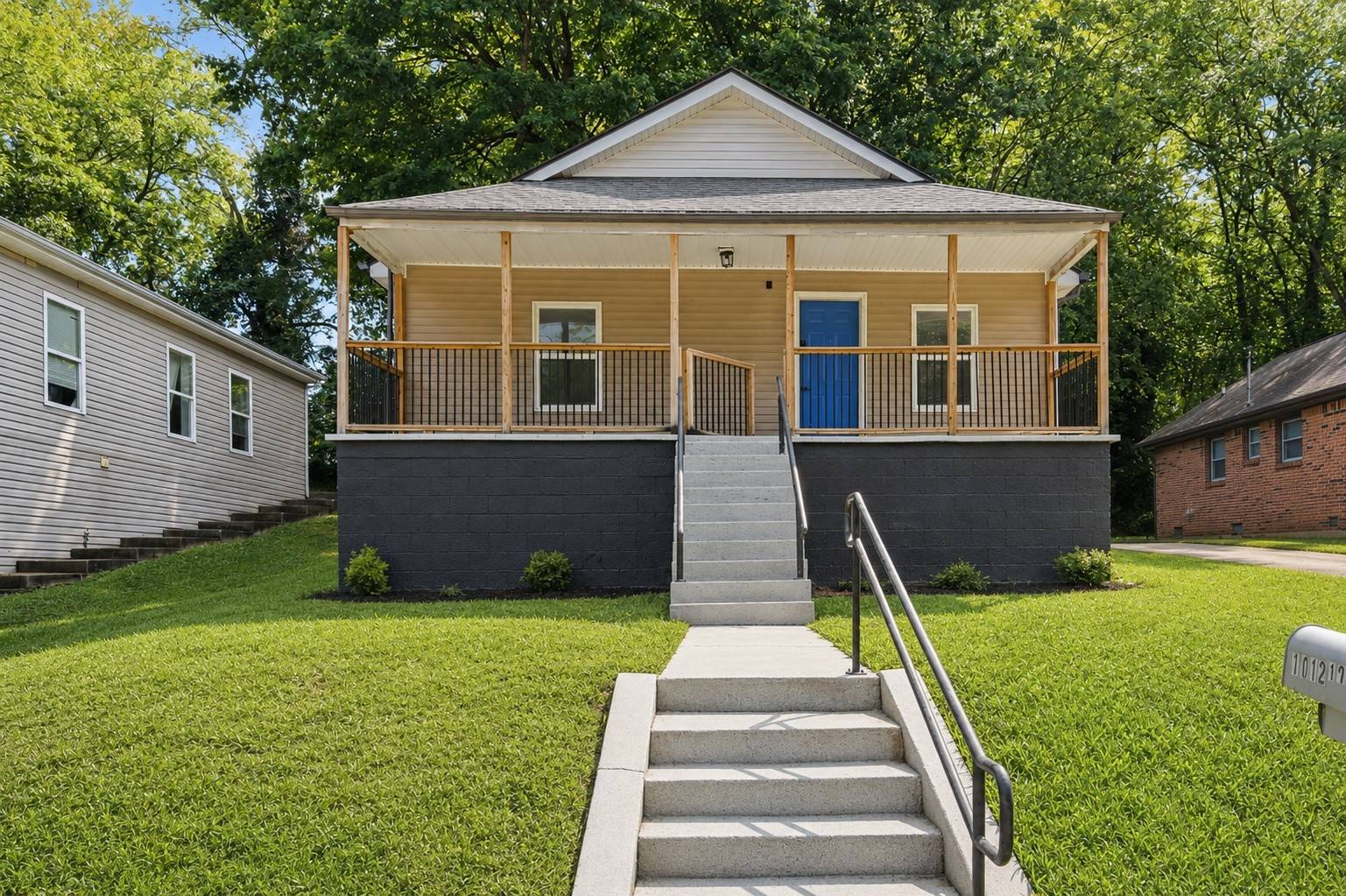 1112 Hyman St, Clarksville, TN 37040