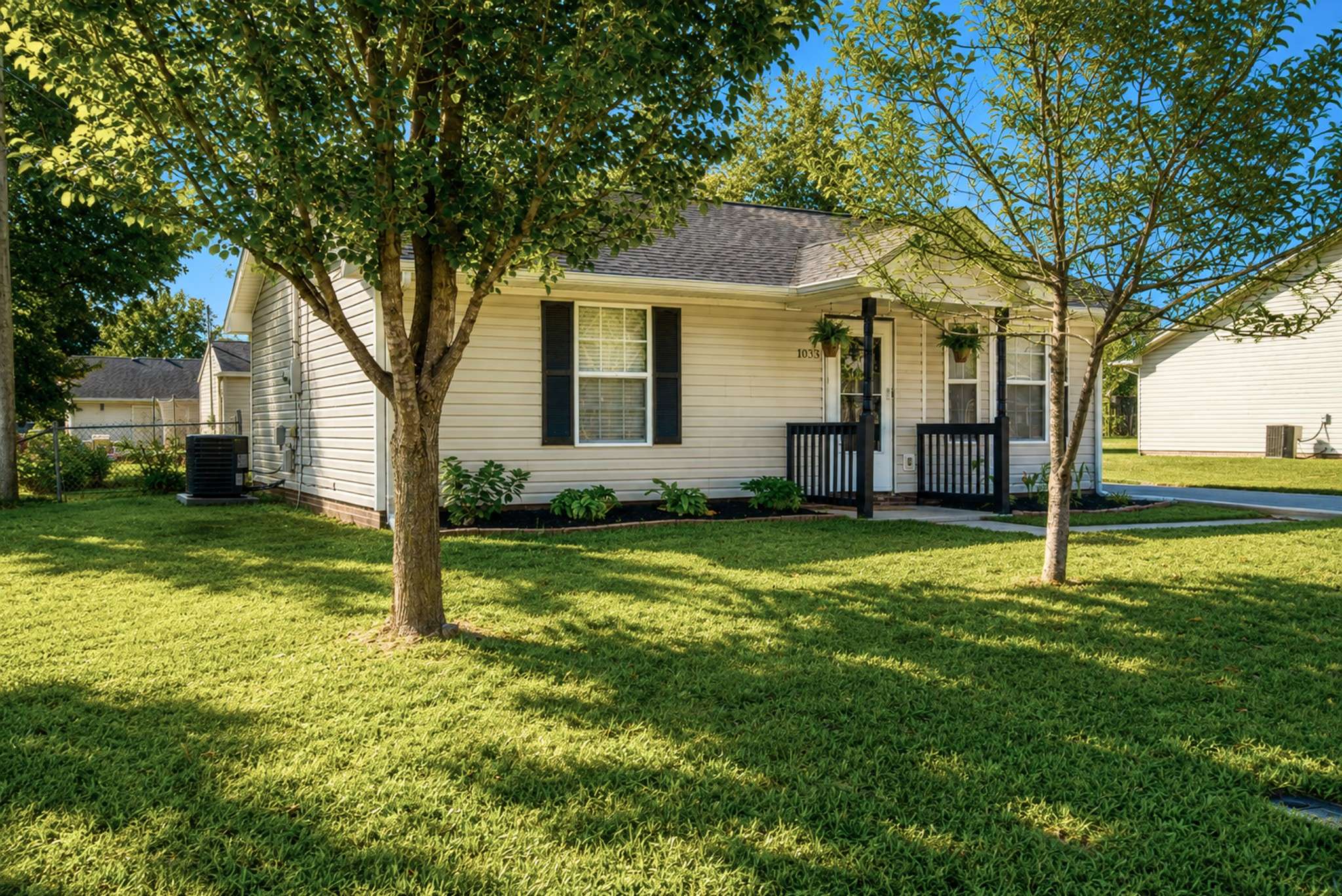 1033 Bush Ave, Oak Grove, KY 42262