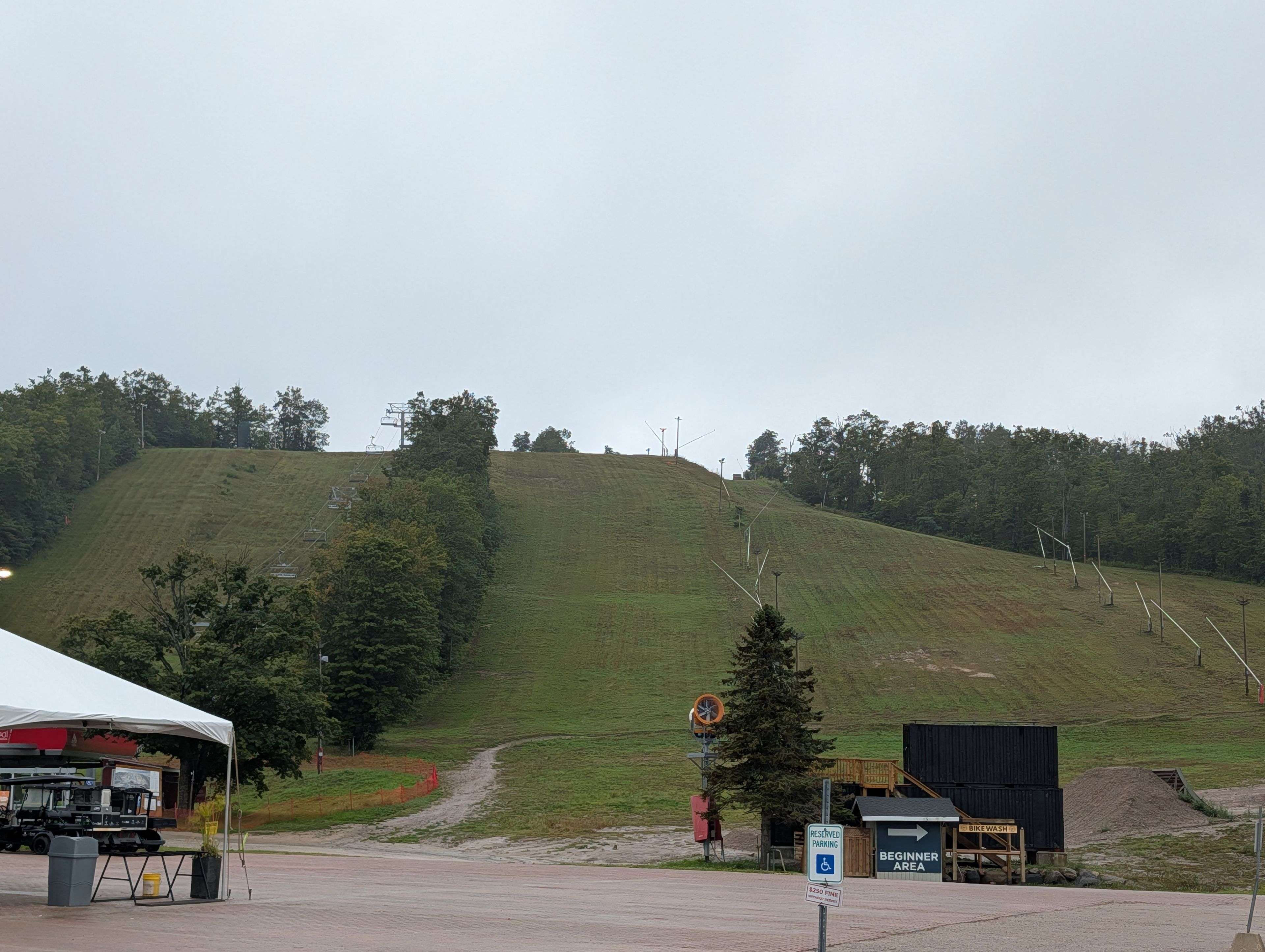 40 HORSESHOE BLVD #302, Oro-medonte, ON L4M 4Y8