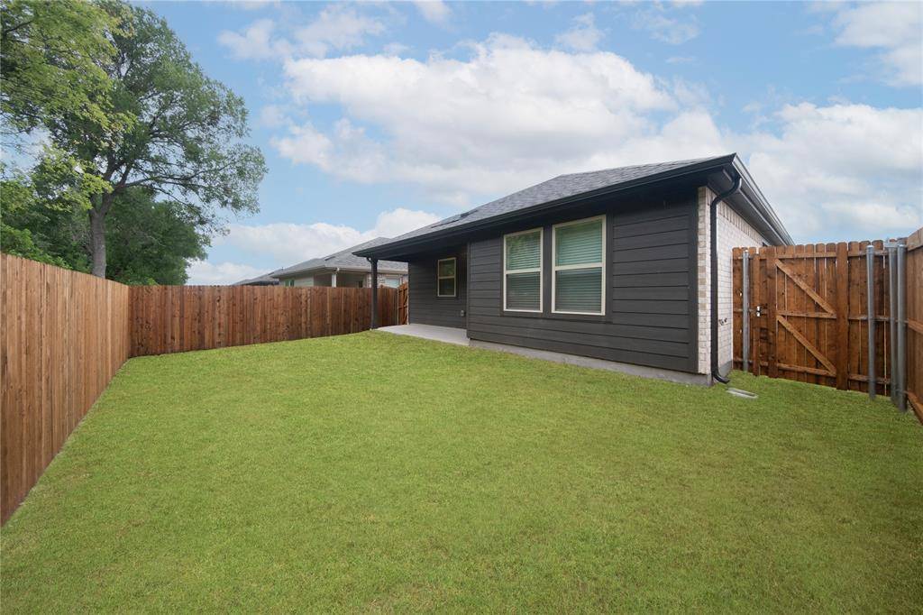 3404 Cloyce Box Drive, Anna, TX 75409
