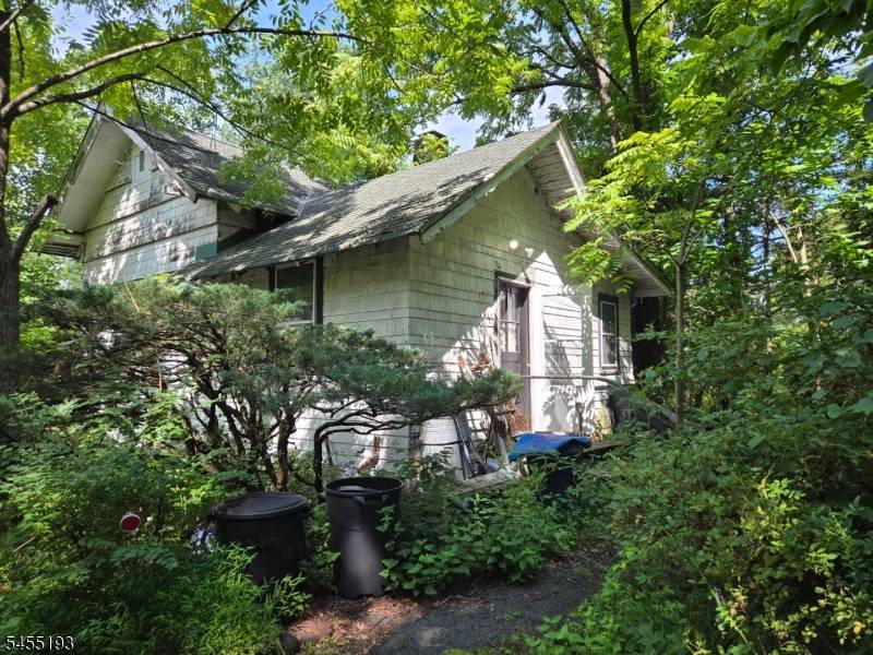 2 Hewlett Rd, Montville Twp., NJ 07082