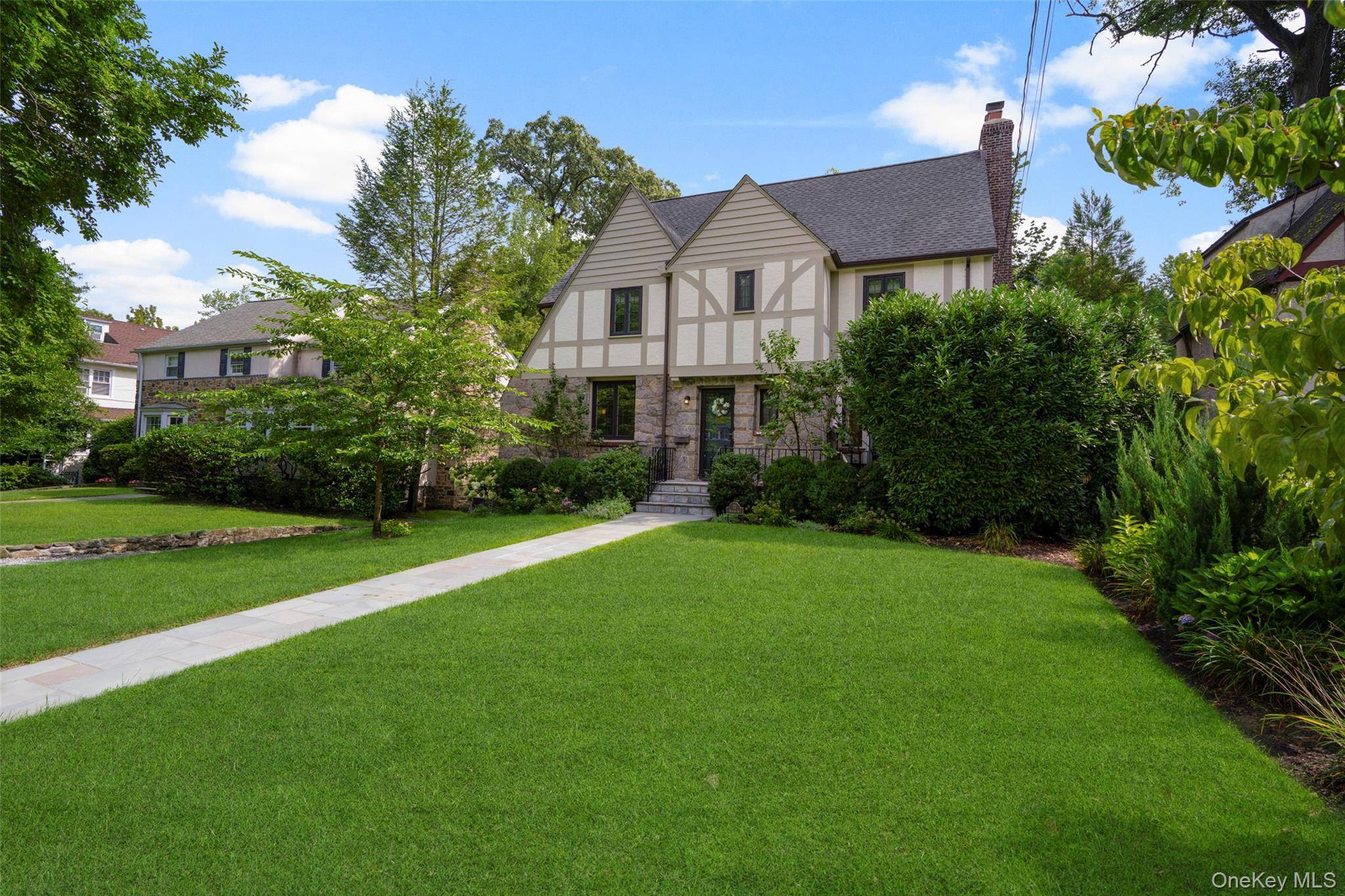 73 Woodlawn AVE, New Rochelle, NY 10804