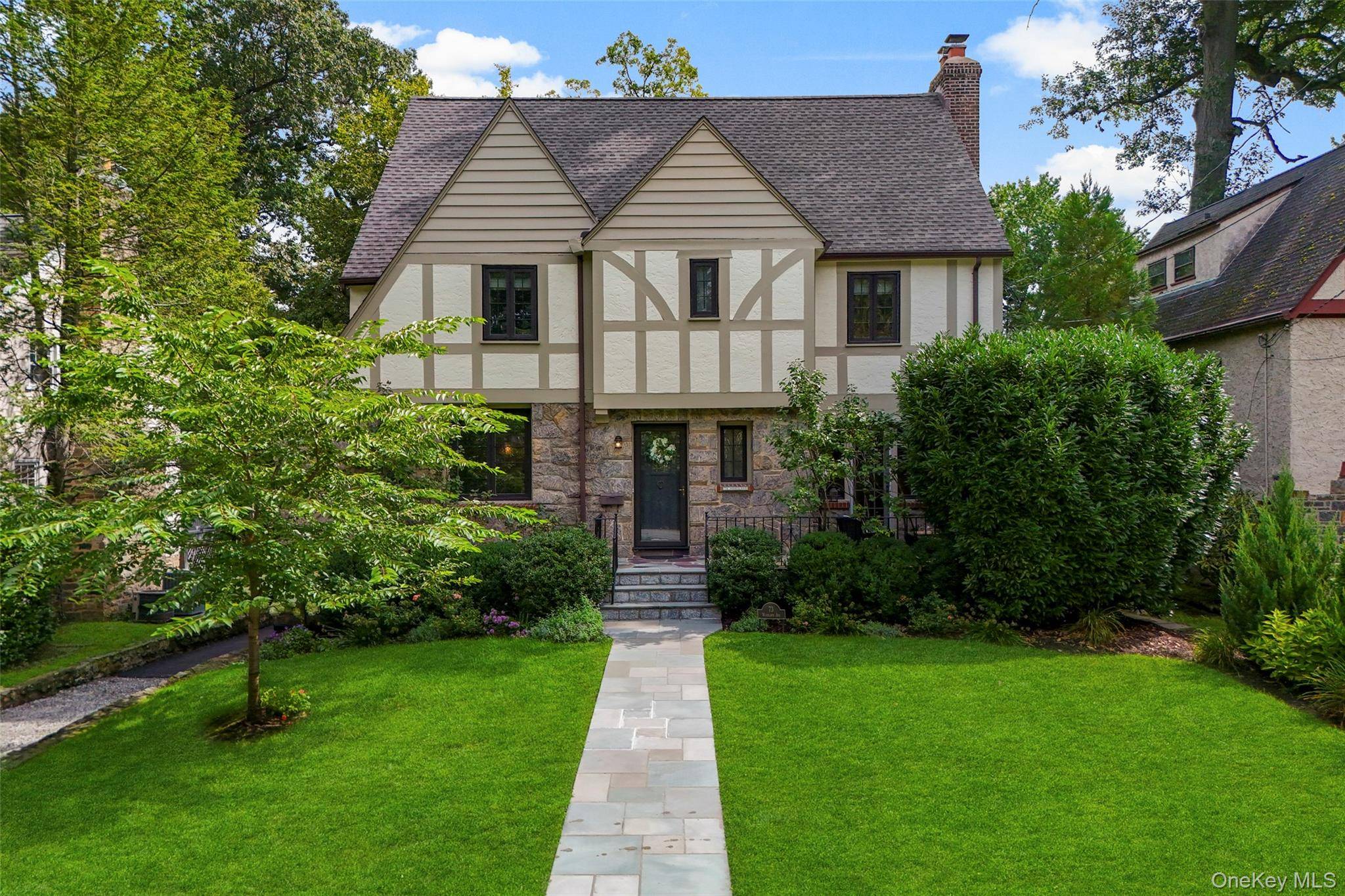 73 Woodlawn AVE, New Rochelle, NY 10804