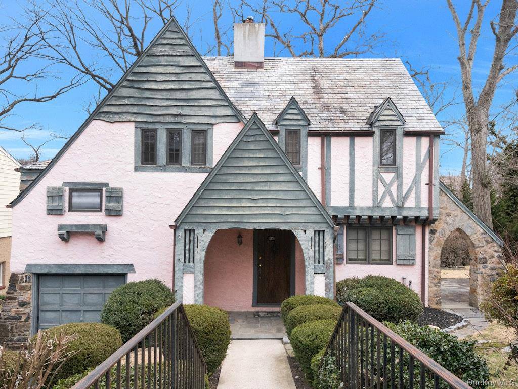 88 Stockbridge RD, Yonkers, NY 10710