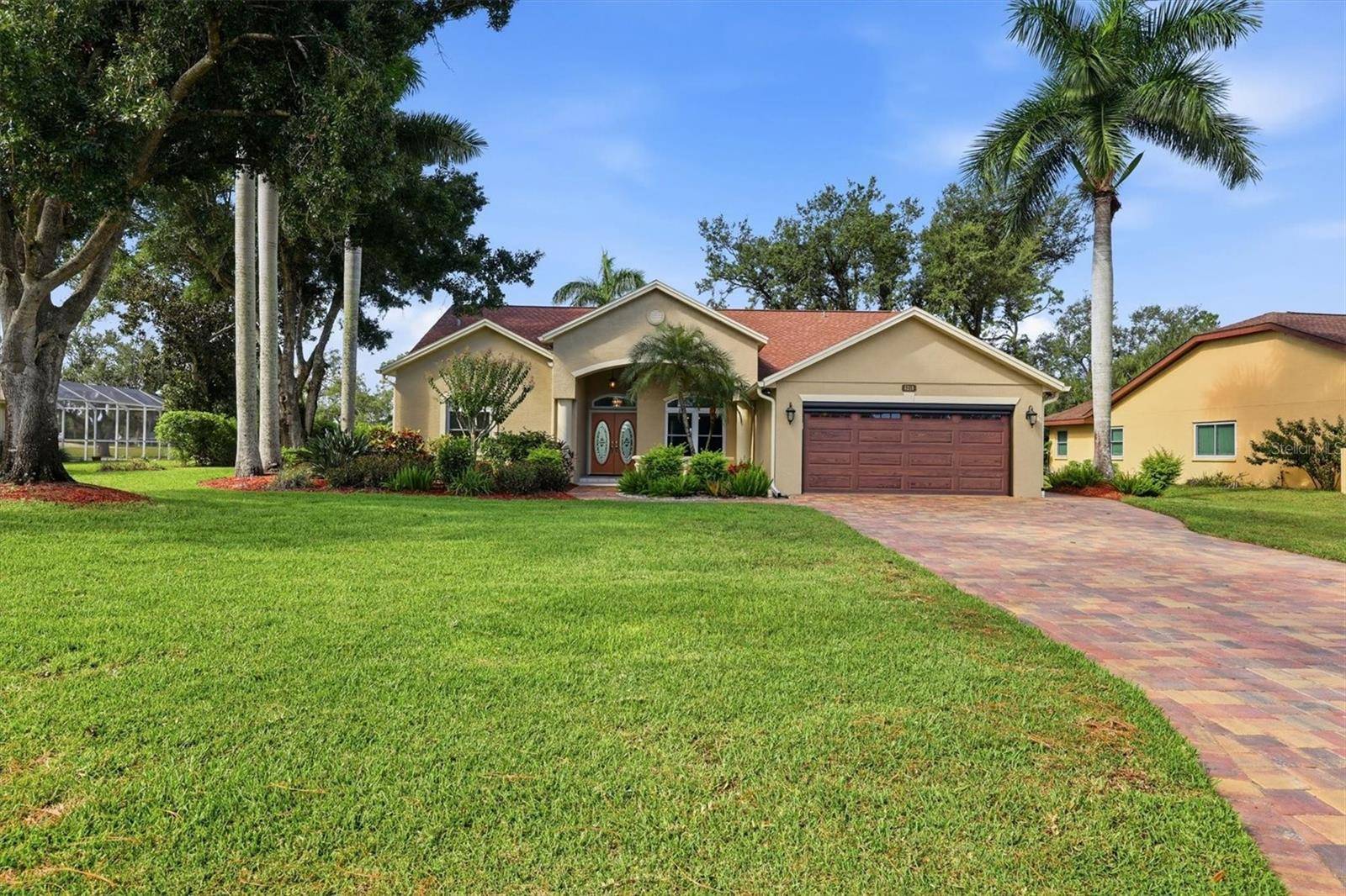 5210 INVERNESS DR, Sarasota, FL 34243