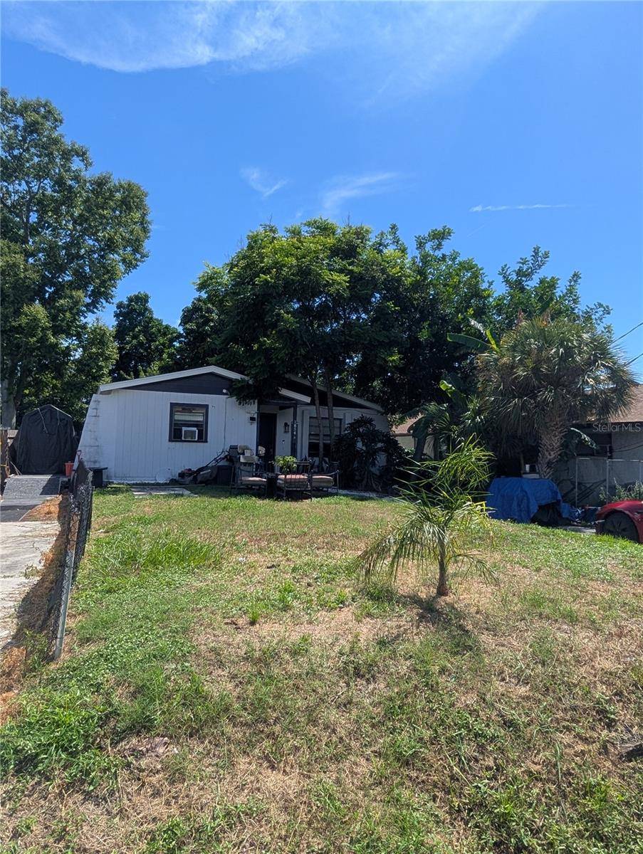 1854 DEBBIE ST, Sarasota, FL 34231