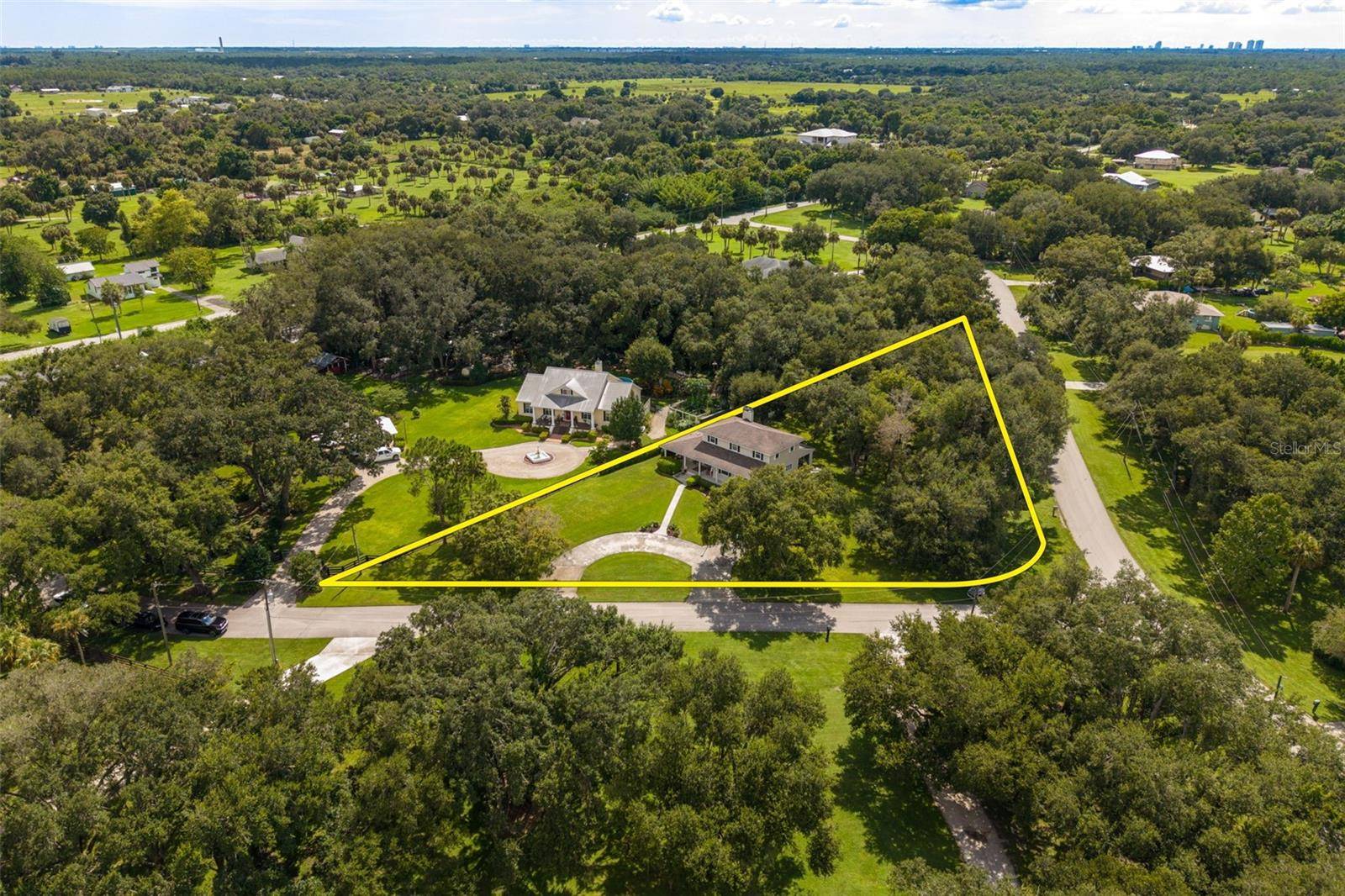 4691 LONG LAKE DR, Fort Myers, FL 33905