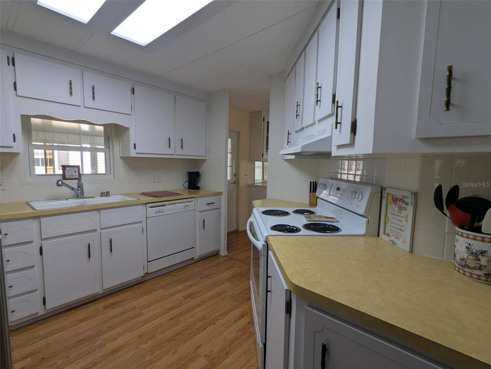 2100 KINGS HWY #137, Port Charlotte, FL 33980