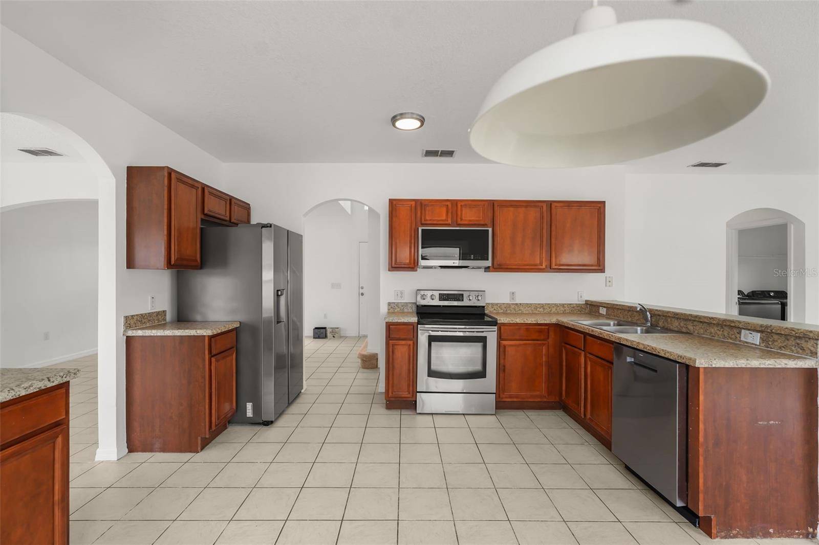 1348 NELSON PARK CT, Kissimmee, FL 34759
