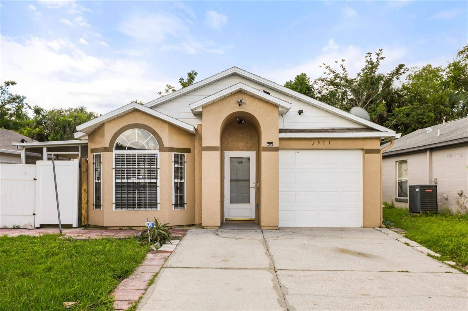 2501 DAFFADIL TER, Sanford, FL 32771
