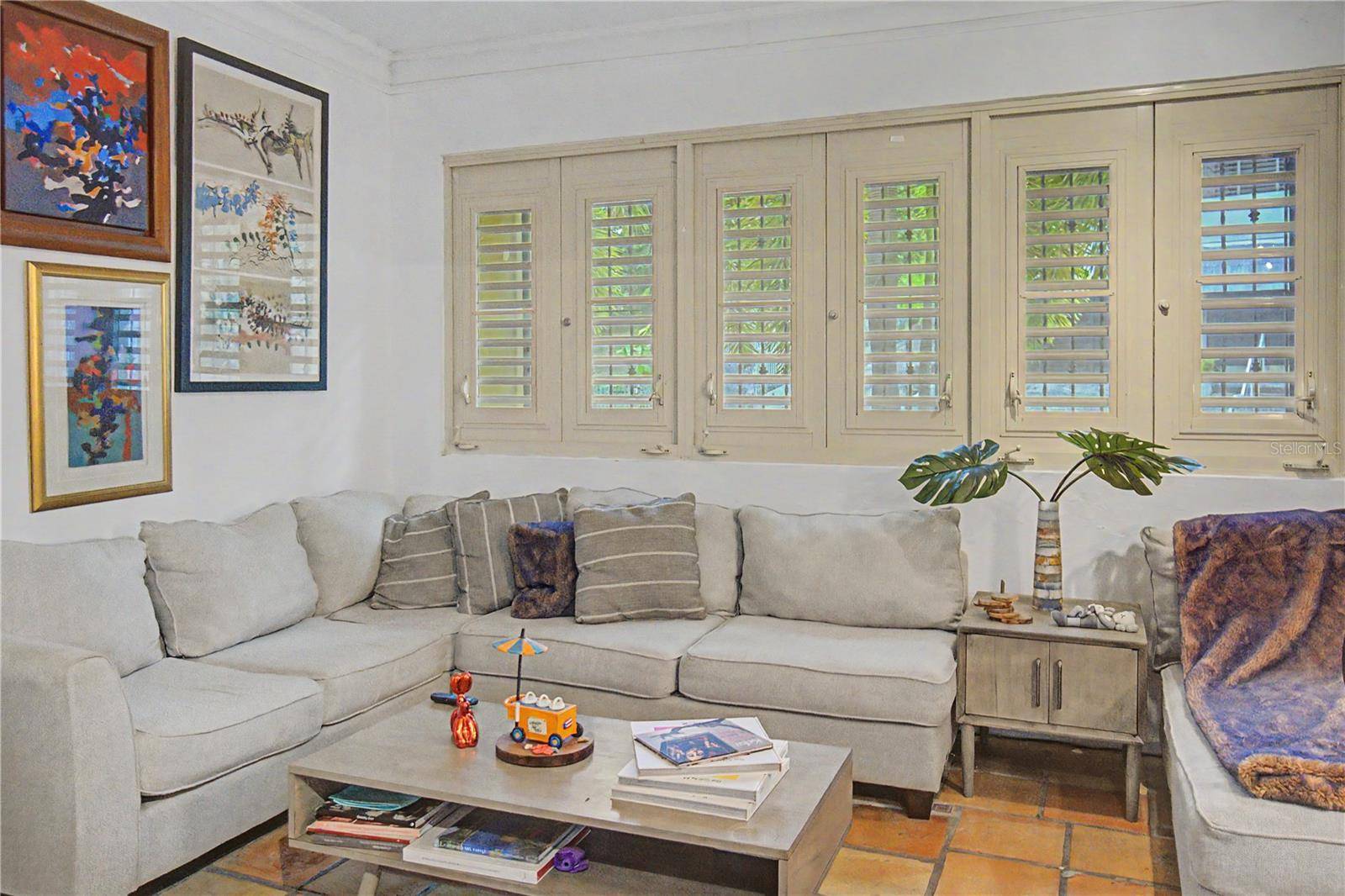 1688 CLL VIOLETA, San Juan, PR 00927