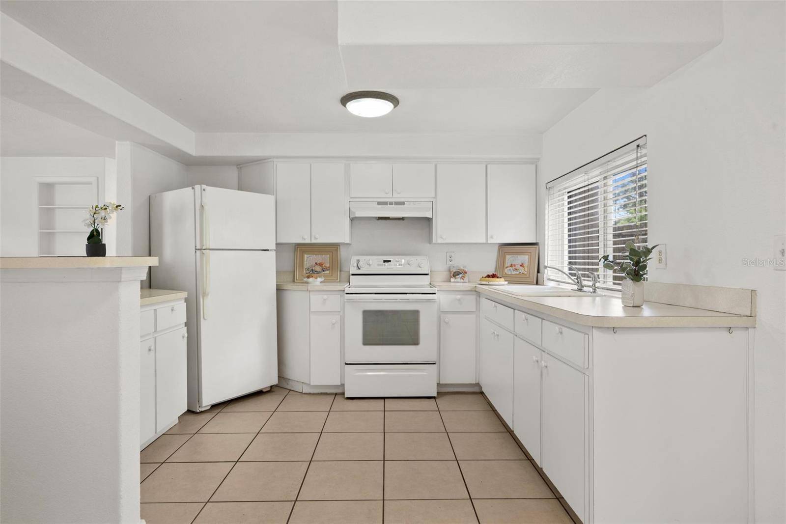 3438 KIMBERLY OAKS DR, Holiday, FL 34691