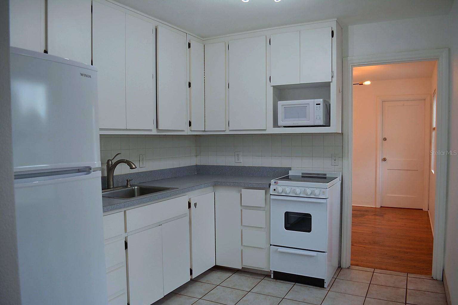 1401 34TH AVE N, St Petersburg, FL 33704