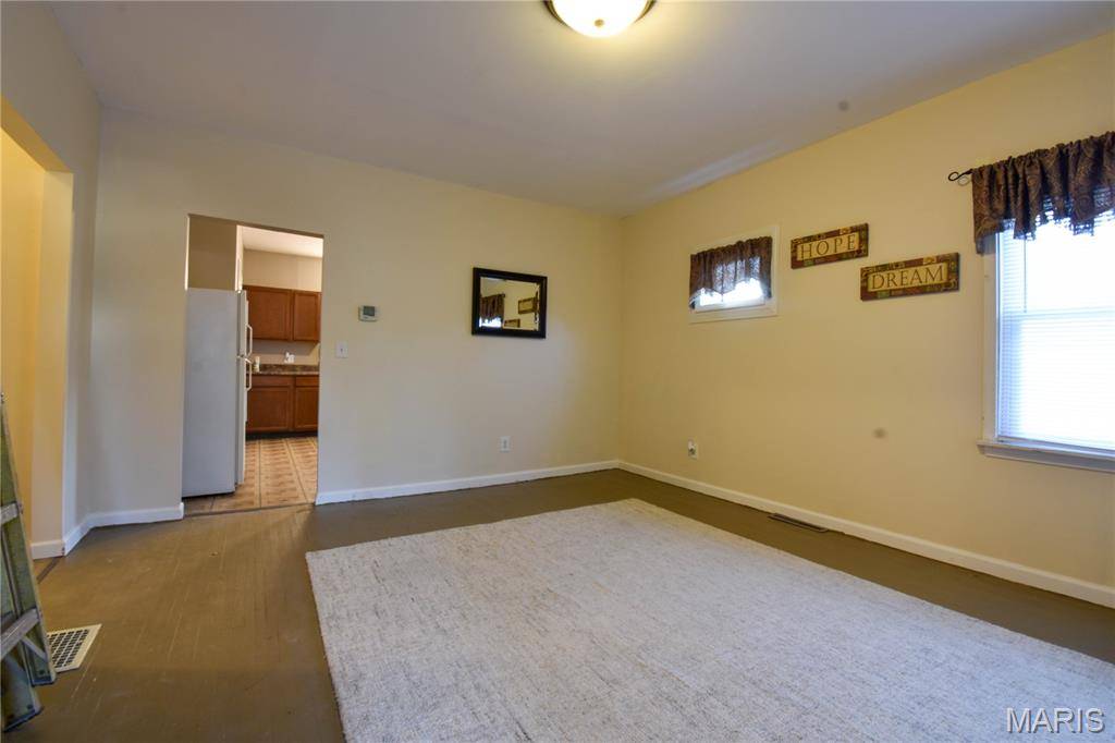406 S Jersey ST, Gillespie, IL 62033