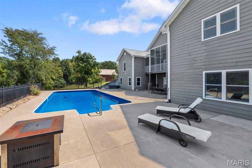 2886 Highway N, Perryville, MO 63775