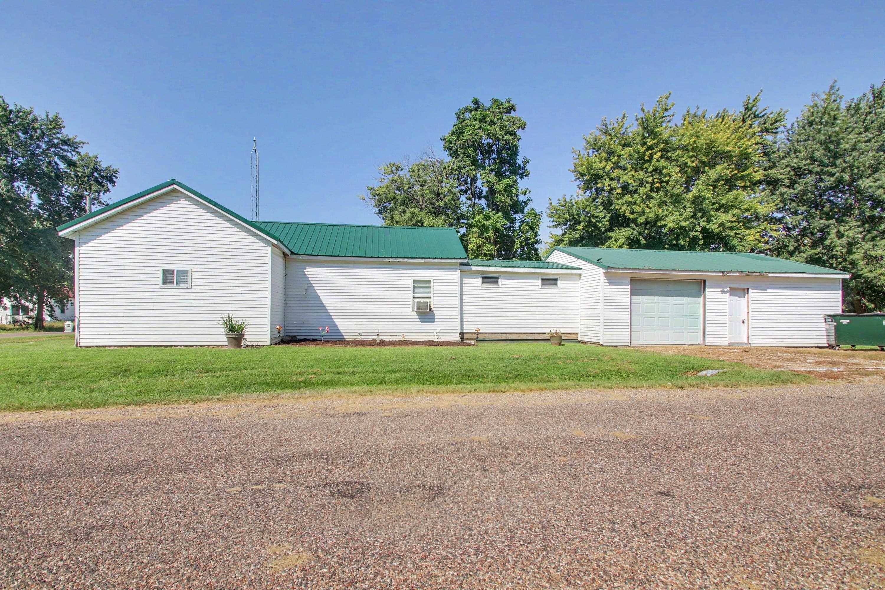 512 E Lafayette ST, Clayton, IL 62324
