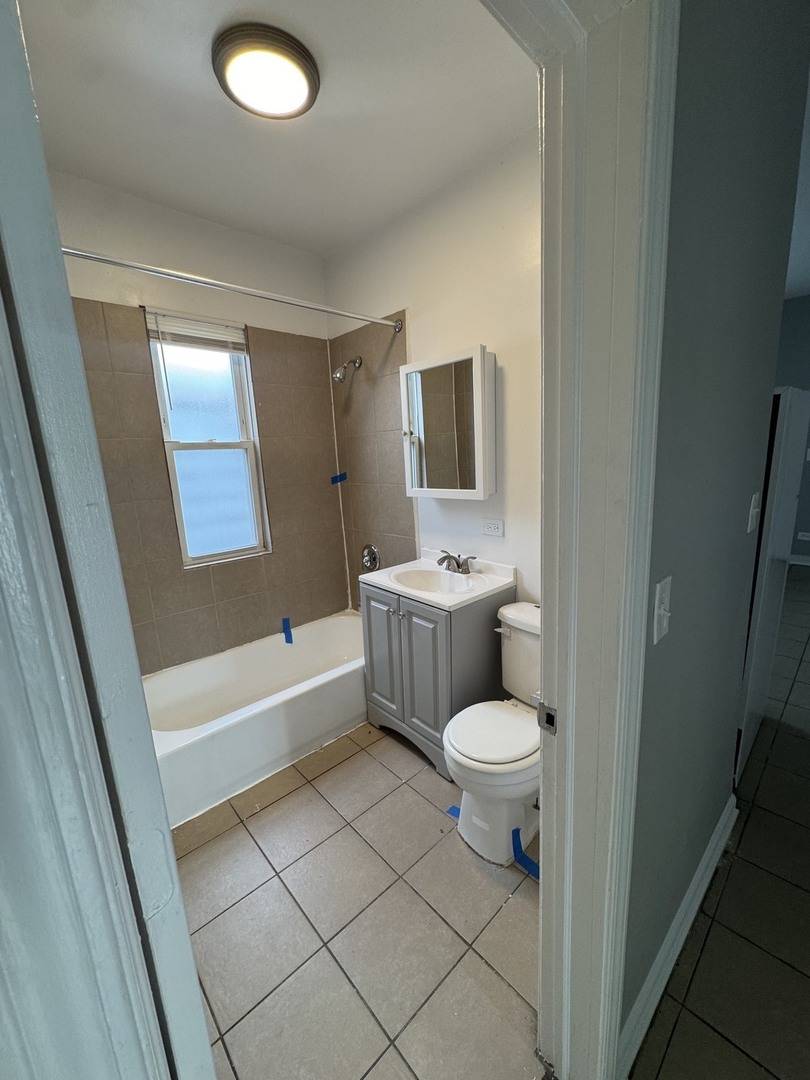 707 E 92nd PL, Chicago, IL 60619
