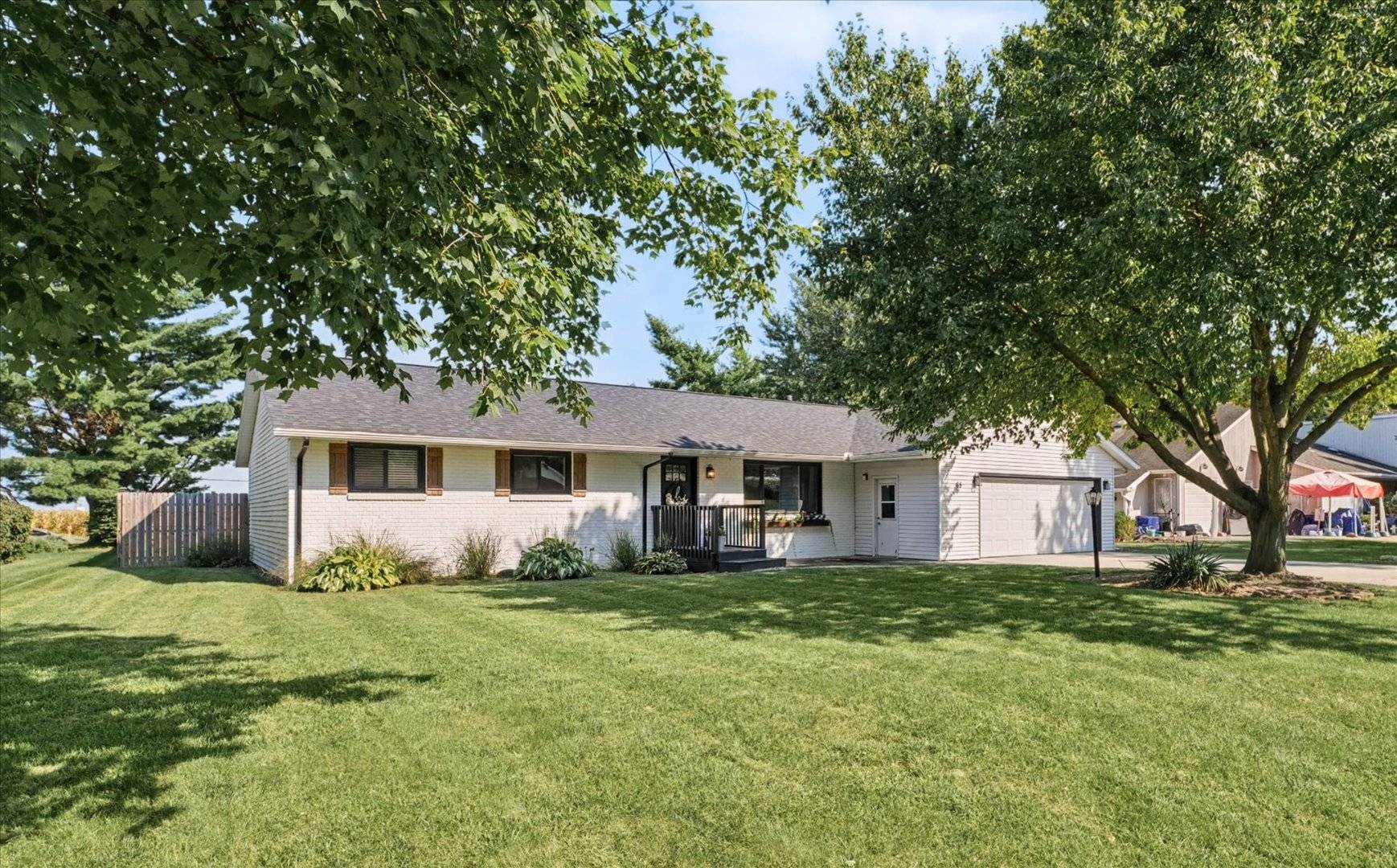 65 Chestnut CT, Champaign, IL 61822