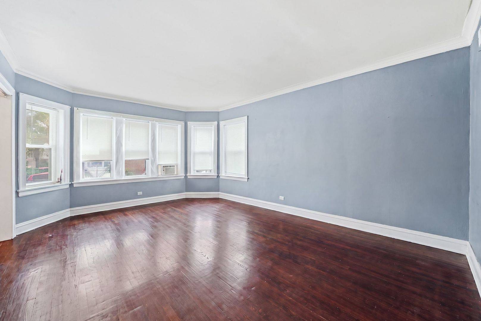8038 S Maryland AVE, Chicago, IL 60619