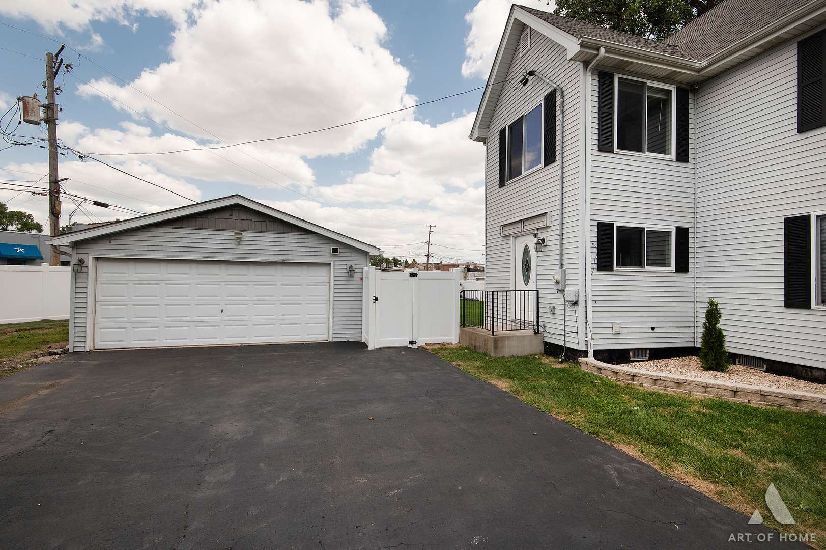 6120 W 98th ST, Oak Lawn, IL 60453