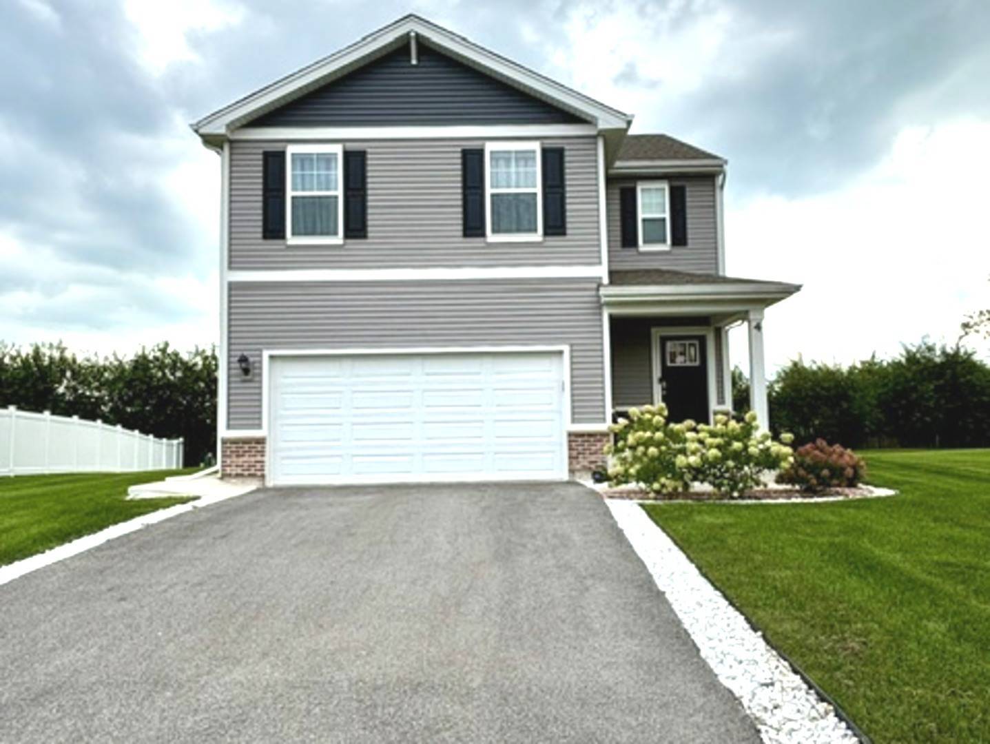 4 International WAY, Joliet, IL 60436