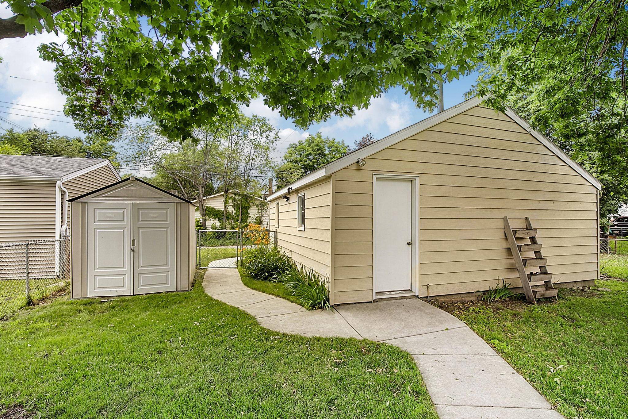 1049 16th AVE S, Saint Cloud, MN 56301
