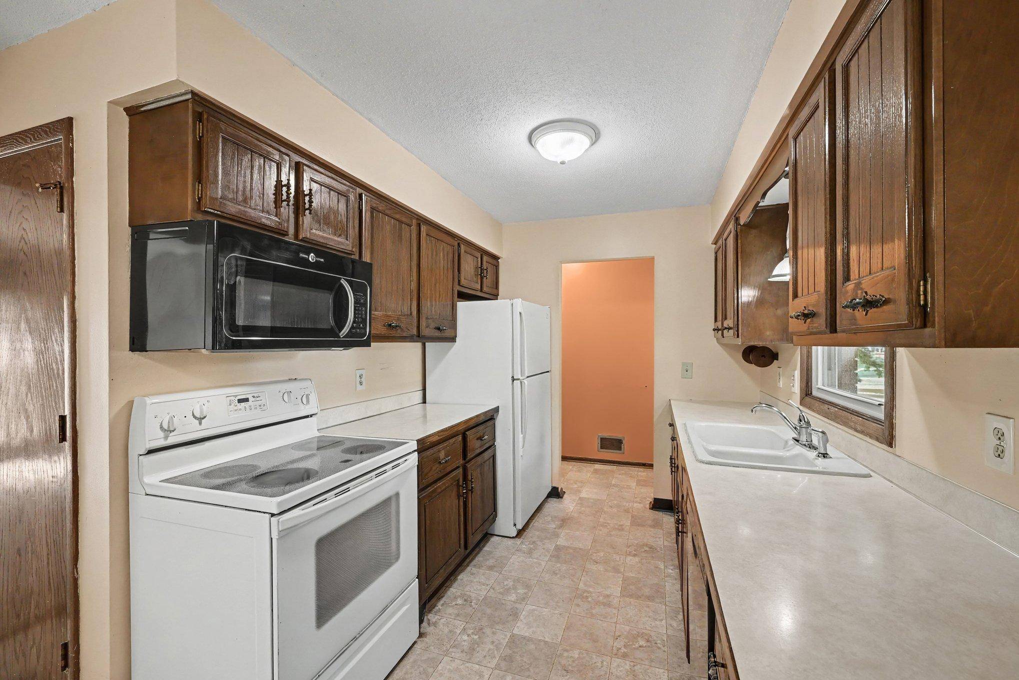 5520 Saint Stephens ST, Mounds View, MN 55112