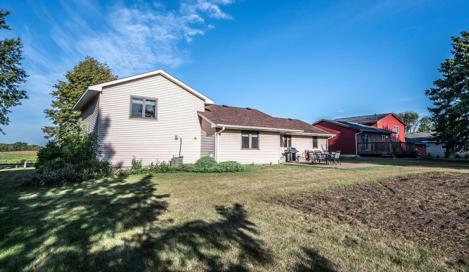 23690 Main ST, Hampton, MN 55031