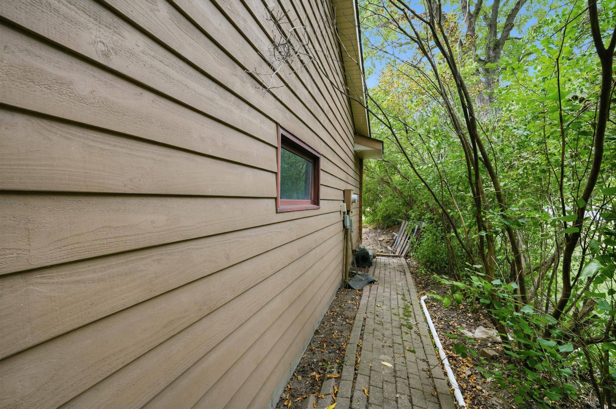 3554 Widgeon WAY, Eagan, MN 55123