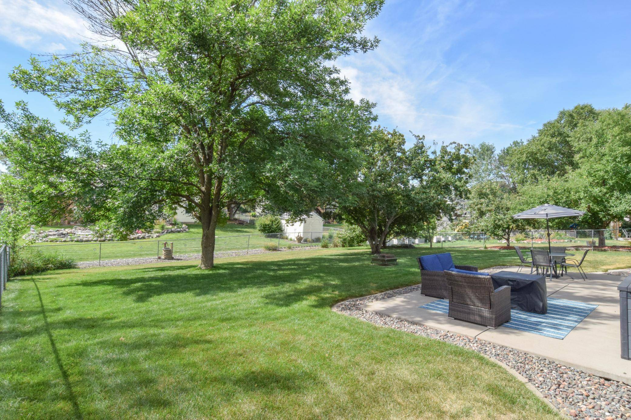 882 115th AVE NE, Blaine, MN 55434