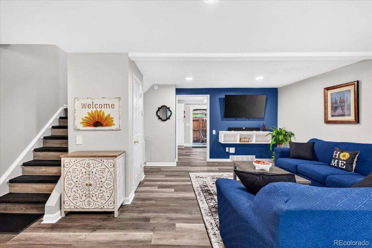 7725 W Glasgow PL, Littleton, CO 80128