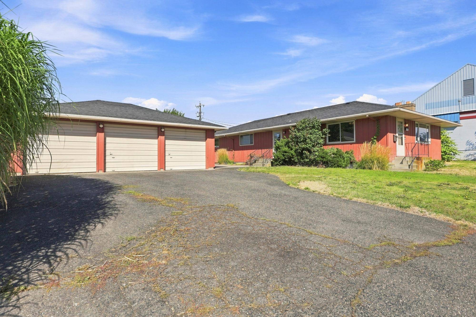627 N Madelia St, Spokane, WA 99202