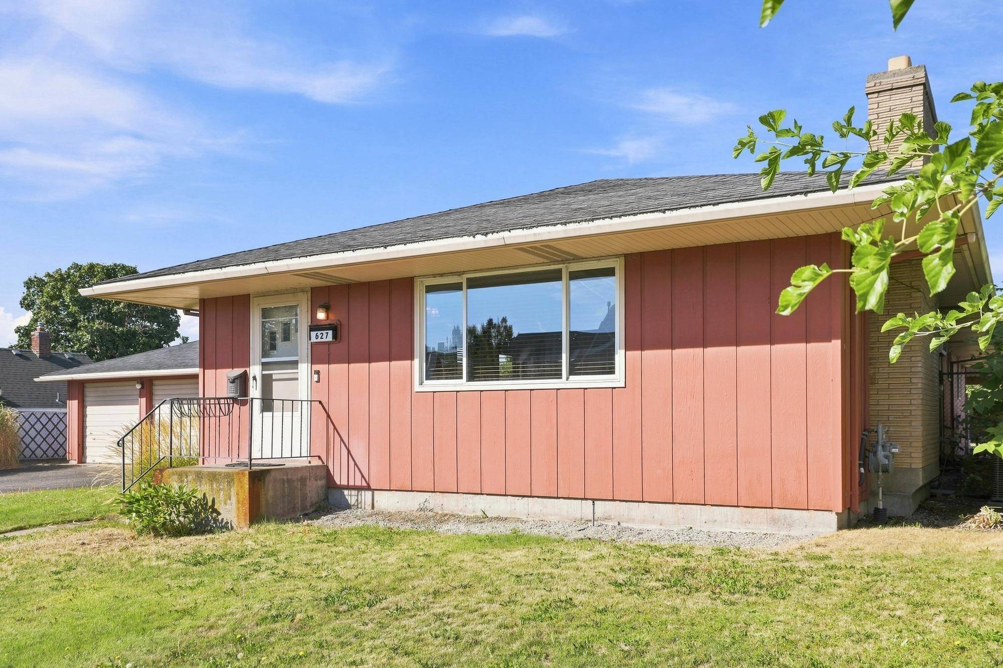 627 N Madelia St, Spokane, WA 99202